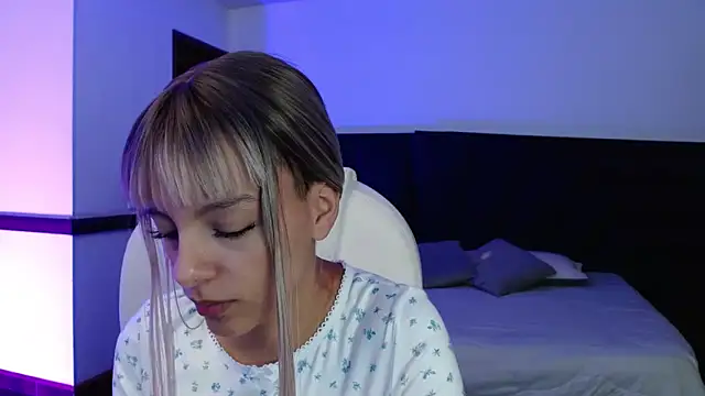 Snapshot of peyton_golden1 chatting on February 13, 2026, 3:06 am peyton golden1 online show from February 13, 2026, 3:06 am