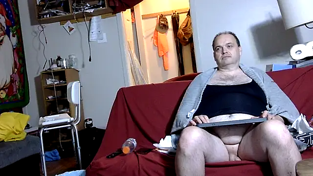 caressonnousxh online show from November 7, 2025, 10:57 pm