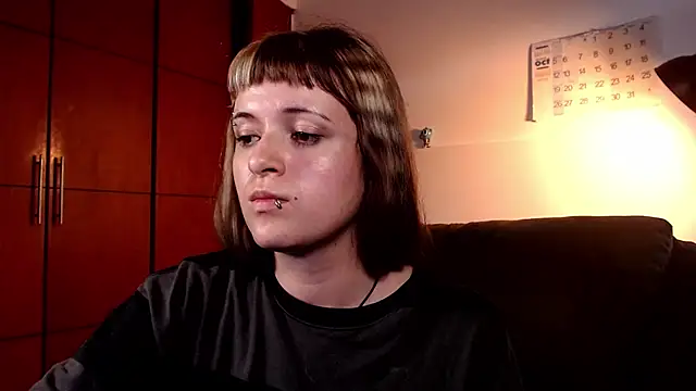 Snapshot of NEXT_DOOR_GIRL_ chatting on October 28, 2025, 10:20 pm NEXT DOOR GIRL online show from October 28, 2025, 10:20 pm