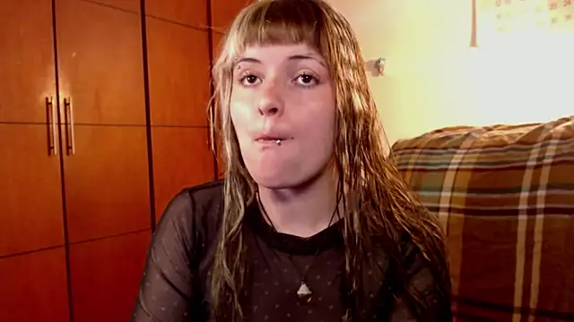 Snapshot of NEXT_DOOR_GIRL_ chatting on October 14, 2025, 10:20 pm NEXT DOOR GIRL online show from October 14, 2025, 10:20 pm