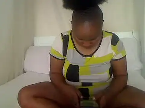 browndolly12 online show from February 20, 2025, 2:13 pm