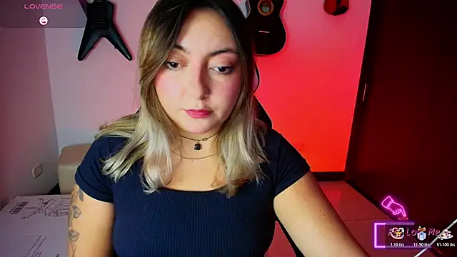 miaawild online show from November 14, 2025, 10:46 pm