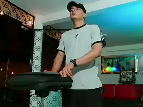 damiam fiery online show from February 19, 2025, 4:34 am