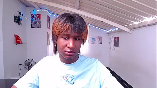 Snapshot of Angell_Dustt_ chatting on February 23, 2025, 4:13 pm Angell Dustt online show from February 23, 2025, 4:13 pm