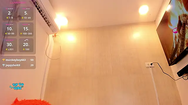 meganrossee69 online show from November 24, 2025, 12:10 am