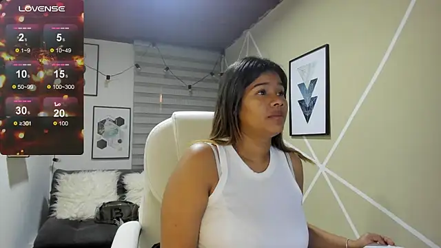 Enma  clark online show from December 16, 2025, 4:06 am