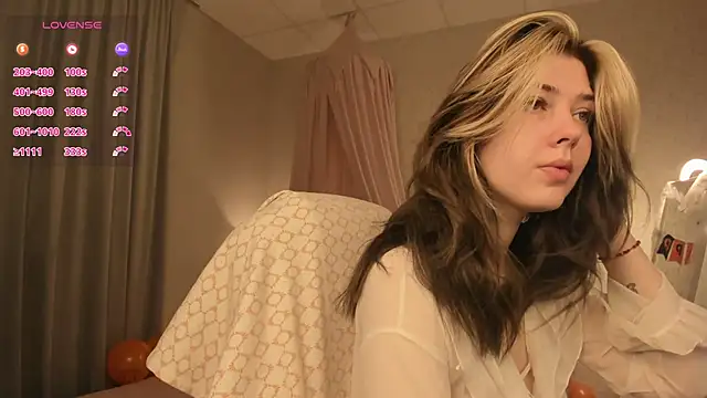 Vanessa Walters online show from October 24, 2025, 2:54 am