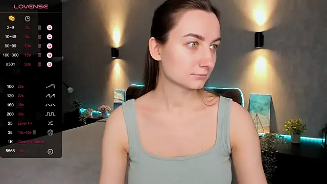 Snapshot of annacooleman chatting on February 14, 2025, 9:34 am annacooleman online show from February 14, 2025, 9:34 am