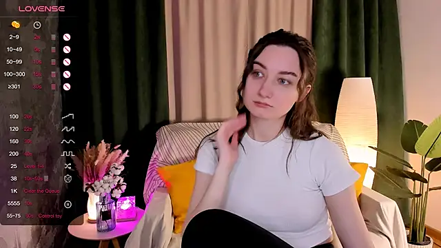 annacooleman online show from April 3, 2026, 2:18 am