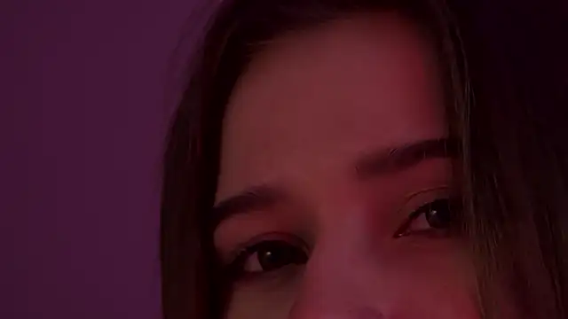 Snapshot of DianaVert chatting on February 21, 2025, 9:32 pm DianaVert online show from February 21, 2025, 9:32 pm