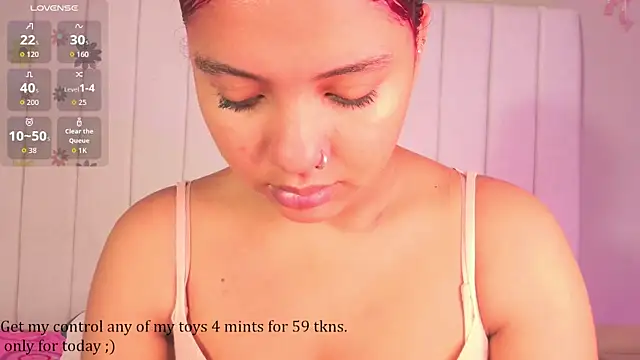 Snapshot of julieta_flower chatting on February 24, 2026, 1:23 pm julieta flower online show from February 24, 2026, 1:23 pm