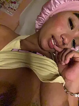 Snapshot of julieta_flower chatting on February 14, 2026, 3:40 am julieta flower online show from February 14, 2026, 3:40 am