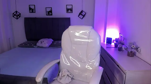 Snapshot of Beck_jones chatting on October 21, 2025, 2:16 pm Beck jones online show from October 21, 2025, 2:16 pm