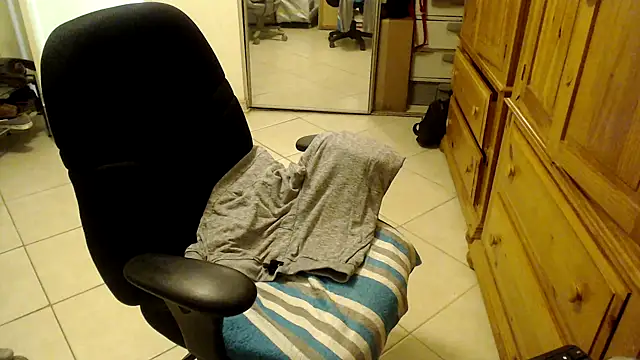 Snapshot of joeydee1 chatting on February 16, 2025, 7:05 pm joeydee1 online show from February 16, 2025, 7:05 pm