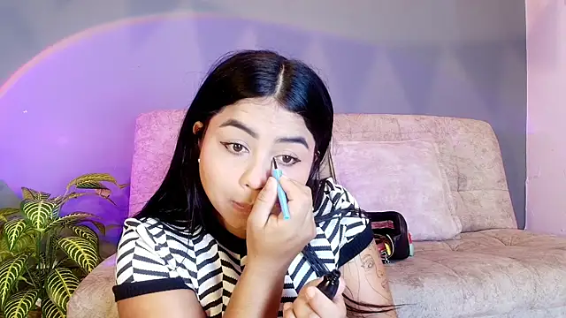 Snapshot of jade_brunnette chatting on June 18, 2026, 10:59 pm jade brunnette online show from June 18, 2026, 10:59 pm
