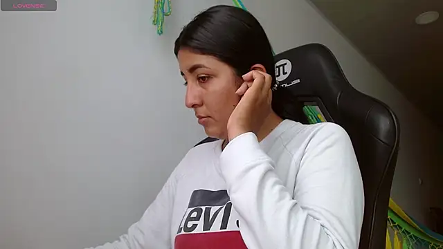 Snapshot of danna_peterson1 chatting on October 28, 2025, 6:07 pm danna peterson1 online show from October 28, 2025, 6:07 pm