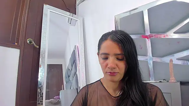 DashaFoxxx online show from March 12, 2025, 4:02 pm