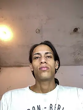 Snapshot of AlexaWarner chatting on June 24, 2026, 7:33 pm AlexaWarner online show from June 24, 2026, 7:33 pm