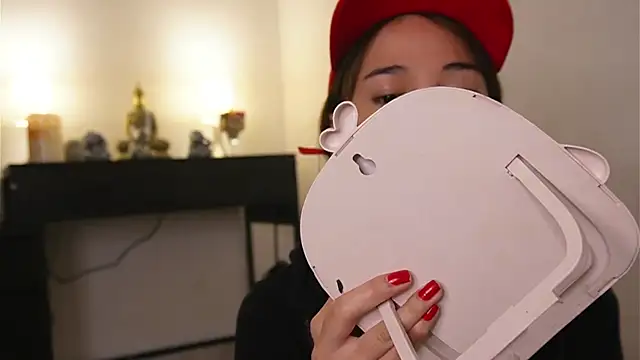 Snapshot of AlessiaVix chatting on March 7, 2025, 4:11 pm AlessiaVix online show from March 7, 2025, 4:11 pm