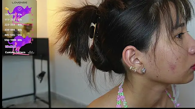 Snapshot of AlessiaVix chatting on February 28, 2025, 5:04 pm AlessiaVix online show from February 28, 2025, 5:04 pm