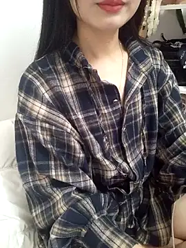 Snapshot of Lovely_kute chatting on March 2, 2025, 1:37 am Lovely kute online show from March 2, 2025, 1:37 am