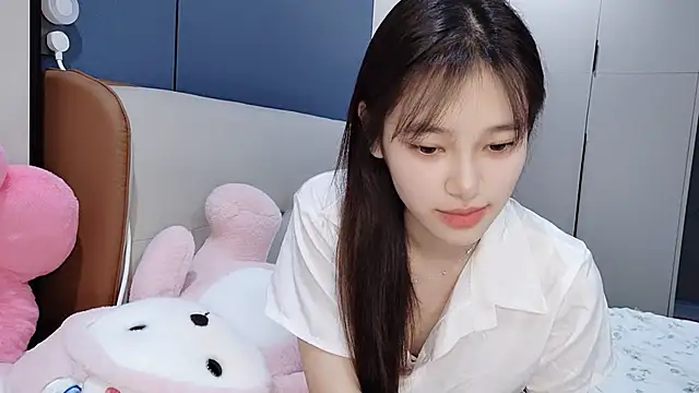 Snapshot of Barbie-168 chatting on December 6, 2024, 8:01 pm Barbie-168 online show from December 6, 2024, 8:01 pm