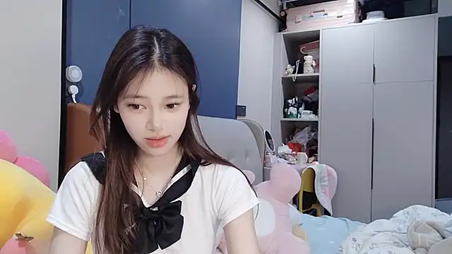 Snapshot of Barbie-168 chatting on December 15, 2024, 1:54 pm Barbie-168 online show from December 15, 2024, 1:54 pm