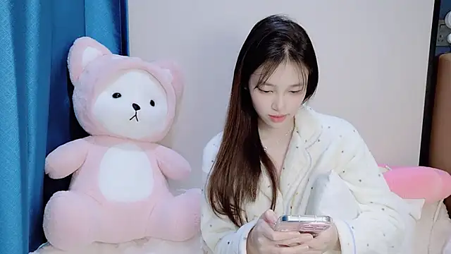 Snapshot of Barbie-168 chatting on December 18, 2024, 9:40 pm Barbie-168 online show from December 18, 2024, 9:40 pm