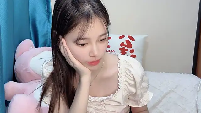 Snapshot of Barbie-168 chatting on December 17, 2024, 4:21 pm Barbie-168 online show from December 17, 2024, 4:21 pm