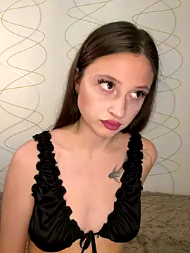 Kimsweet7 online show from October 25, 2025, 5:57 pm