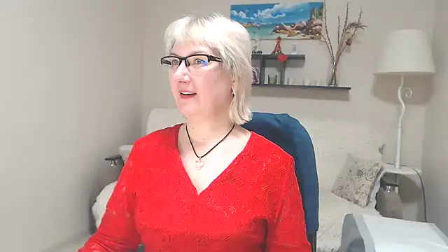 FleurMays online show from February 3, 2025, 8:24 am