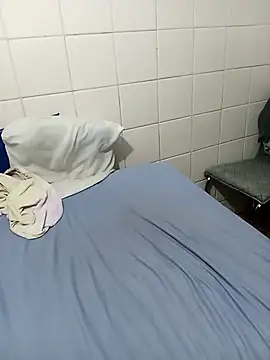 lele9457 online show from November 6, 2025, 7:29 pm