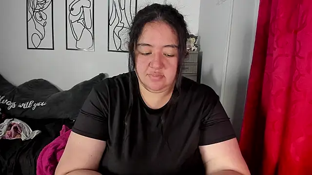 Snapshot of RubyPirsso18 chatting on February 16, 2026, 7:45 pm RubyPirsso18 online show from February 16, 2026, 7:45 pm