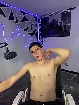 oliver Lz online show from March 1, 2025, 4:37 am