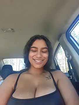 cinnaminnie online show from March 1, 2025, 4:22 pm