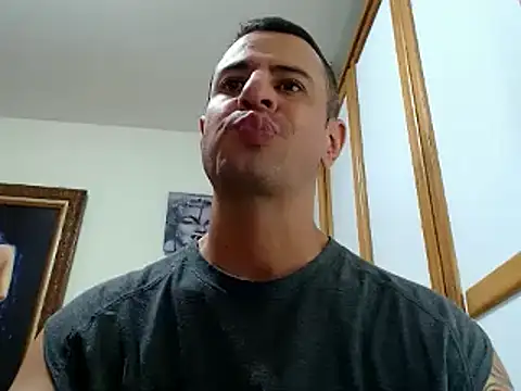 nicolay 74 online show from February 14, 2025, 4:09 pm