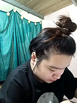 Thomgdee online show from April 2, 2026, 1:57 am