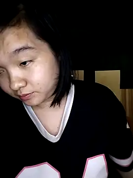 Thomgdee online show from March 1, 2025, 9:29 am