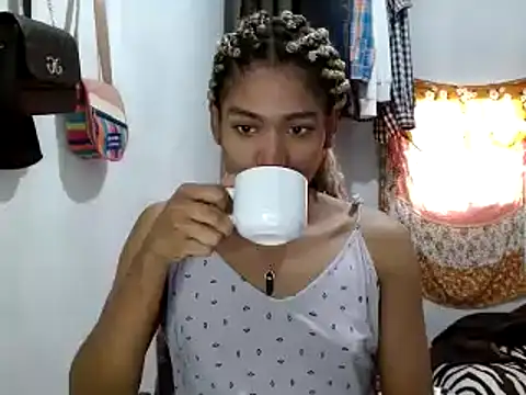 miriam775 online show from January 20, 2025, 1:00 pm