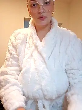 Jujuicy 97 online show from November 7, 2025, 4:44 pm