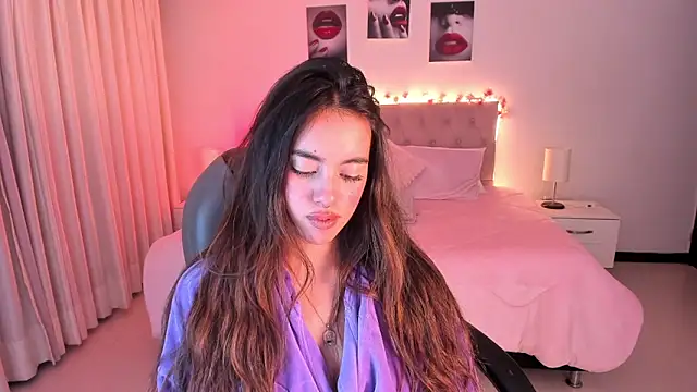  Charlotte evans 1 online show from November 9, 2025, 1:42 am