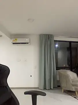 Jessie-pradoo online show from December 3, 2024, 1:14 am