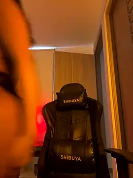 Jessie-pradoo online show from November 25, 2025, 8:20 pm