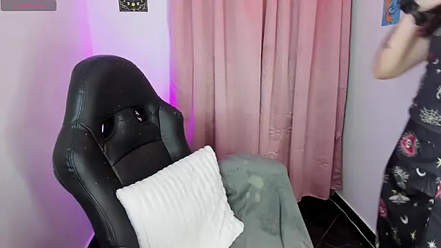 indra cam online show from February 28, 2026, 4:12 am