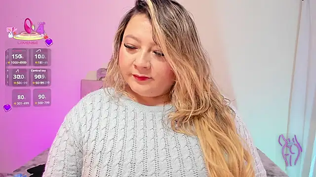 Snapshot of Kharla_Marin chatting on June 1, 2026, 1:39 am Kharla Marin online show from June 1, 2026, 1:39 am