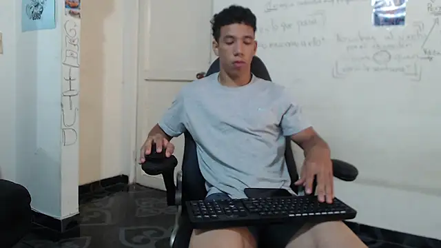 ethan noir online show from February 2, 2026, 2:38 pm