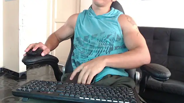 ethan noir online show from March 3, 2026, 5:53 pm