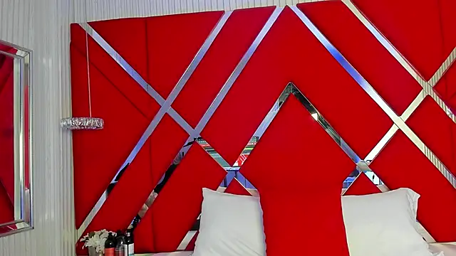 SusanCouper online show from February 18, 2026, 4:21 am