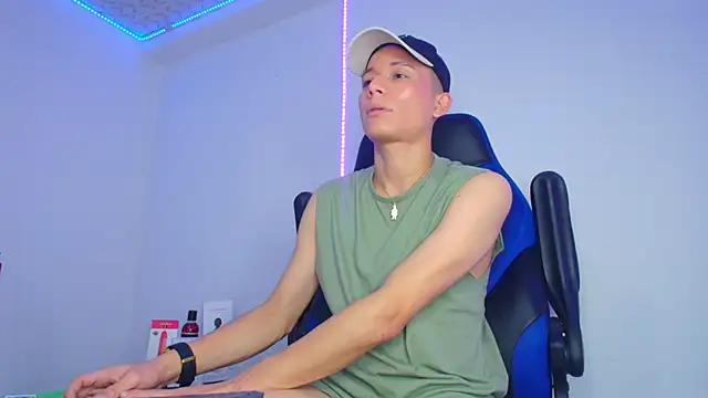 bryamer 19 online show from February 26, 2025, 5:24 am