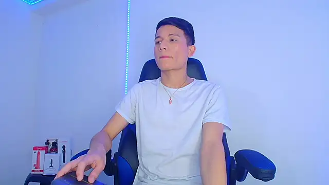 bryamer 19 online show from March 13, 2025, 5:43 am